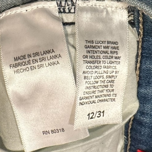 LUCKY BRAND Sweet Mid Rise Crop Jean Denim Advanced Stretch Light Wash NWT 12/31 - Picture 15 of 16